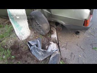 free машина врезалась в дерево на краснодонской улице hd
