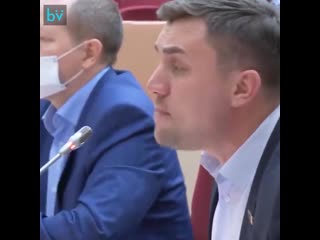 free мужик рядом наверное сидит и думает посадят парня и мне припомнят что рядом с ним сидел hd
