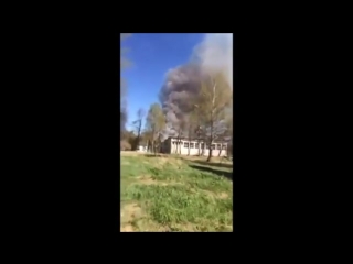 free в удмутрии из за пожара начались взрывы на бывшем арсенале hd