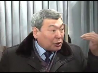 free не знаю где снято видимо после какого то собрания но фактически мужик прав на все 150 hd