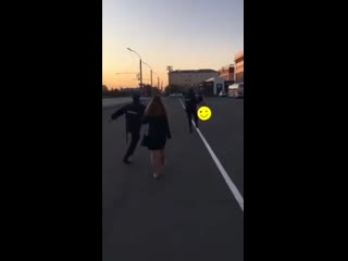 free голая женщина подралась с полицейскими барнауле hd