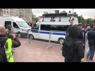 free во время митинга кпрф в москве полиция лючила песню дядя вова мы с тобой mp4 hd