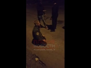 free в красноярске азербайджанец поставил на колени парня в казачьей форме и заставил извиниться hd