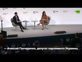 free гончаренко принёс на мюнхенскую конференцию футболку с изображением истребителя и рассмешил британского премьера hd