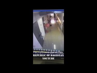 free арестант сбежал из ивс в дагестане через окно для подачи пищи hd