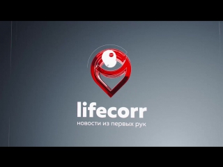 free мужчина прокатился на игрушечной машинке по оживлённой трассе в москве hd