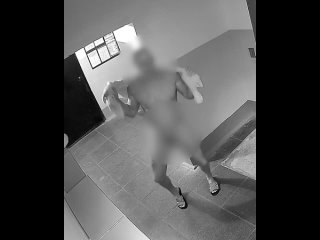 free в тюмени голый шизоид по ночам размахивает членом в подъезде и кошмарит соседей hd