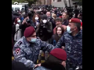 free в баку учредили день победы и провели парад в ереване протесты hd