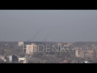 free боевые вертолеты с рф отрабатывают по позициям врага в районе авдееи молодые последнее время сильно жалуется по hd