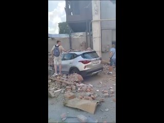 free взрыв предположительно произошел на банковской площади в таганроге в кафе рядом с музеем есть пострадавшие есть hd