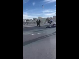 free атака на въезде в иерусалим палестинцы с автоматаии открыли огонь в направлении центрального вокзала на въезде в иер hd