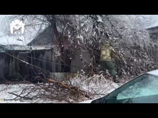 free почти 100 тысяч жителей лнр остались без света предположительно по причине непогоды обесточена 781 трансформаторная hd