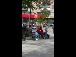 free город запорожье украинца за руки и ноги втаскивают в микроавтобус чтобы отправить умирать за байдена тем временем hd