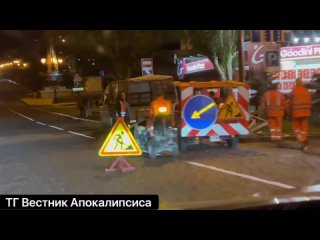 free проспект ильича на брусчатке чертят разметку кстати а была ли когда нибудь вообще разметка на этой брусчатке вестник hd