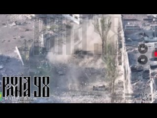 free штурмовые подразделения 98вдд при поддержке огня артиллерии и танков продолжают выбивать врага с микрорайона идут hd