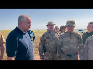 free глава крыма аксёнов пообщался с личным составом подразделений территориальной обороны барс крым которые совместно с hd