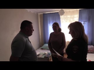 free полицейские в больнице вручили паспорта двум пожилым жительницам освобожденных территорий hd