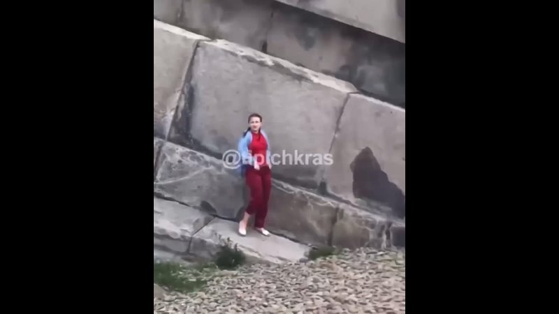 free пьяная парочка осквернившая мемориал малая земля в новороссийске задержана hd