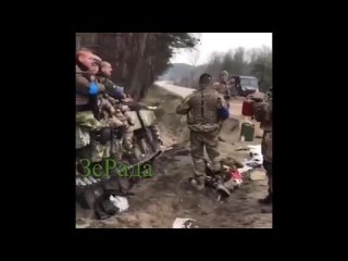 free pojavilos video ot litsa ukrainskih boytsov za neskolko mgnoveniy pered tem kak po nim vistrelil tank 720p mp4 hd