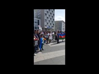 free в кельне азербайджанцы провели акцию в поддержку нашей армии hd