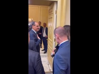 free турецкая журналистка фулья озтюрк поделилась видеокадрами визита турецкой делегации в баку hd
