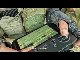 free 11 й полк днр ведёт разведку вдоль трассы в районе авдееи уничтожая силы и средства противника hd