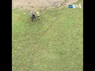 free в теннеси пилот частного вертолета спас 17 человек в затопленном городе hd