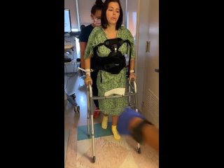 free адриана чечик сломала спину и вновь учится ходить hd