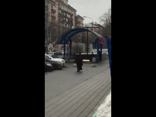 free няня из узбекистана молодые 18 летнюю девочку отрезала ей голову подожгла квартиру и пошла к метро hd