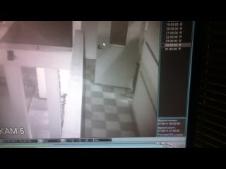 free ренат ссыт на балконеа затем нежно шлепает мишу по попе hd