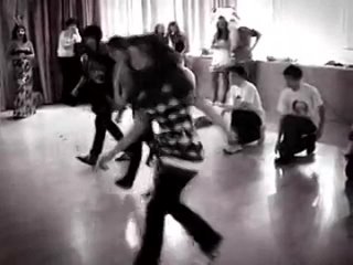 free электро данс шафл 2011 год вроде бы пизда то отжигли но мне мало хд hd