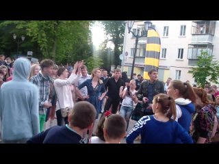 free молодые девушки бухие пьяные драка школьницы хочеть секса порно зажигают на день молодежи 2014 hd