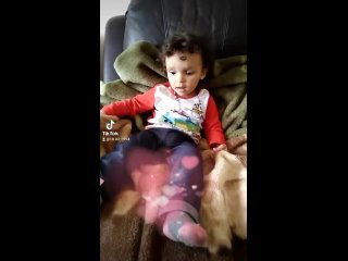 free моя лиорочка катается на кресле на съёмной квартире в израиле hd