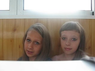free блядь в 18 лет сидите нахуй дома помогайте маме и учите уроки шлюхи накрашенные hd