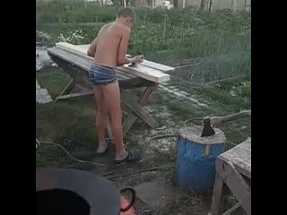 free сынок на даче помогает тете и дяде строить дом hd