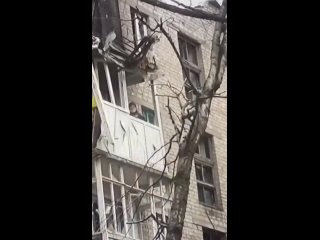 free сцена на балконе в мариуполе снятая совершенно случайно hd