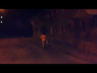 free парень с окороком и голая баба в центре харьков hd