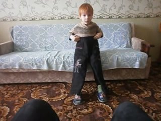 free мамапосмотри на меня и больше никогда не одевай меня я уже большой hd