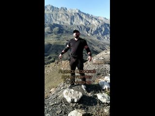 free жимы камней вертикально одной рукой в горах эпичная была тренироа hd