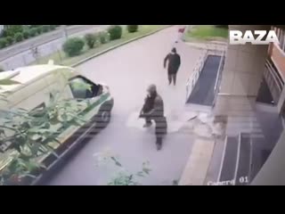 free это видео с камер наблюдения на отделении сбербанка в красноярске вооружённые преступники hd