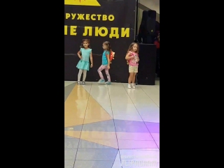 free первое выступление моей нашей дочи в модельном агенство naomi hd