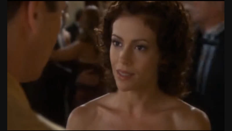 free зачарованные charmed leo phoebe the world is not enough лео фиби и целого мира мало крутой красивый клип hd