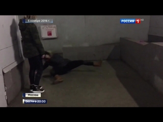 free в москве три 18 летних школьницы жестоко избили сверстницу девочки не поделили мальчика hd