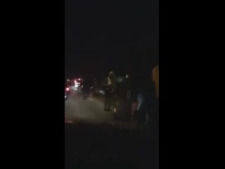 free на западной границе бесконечные очереди пешеходов в толпе на границе большинство заробитчане из польши hd