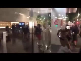 free благословенная америка apple store в городе портланд сша капитализация apple не пострадала hd