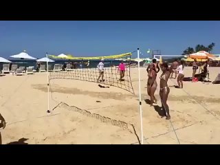 free бразилия сочные бразильянки играют в пляжный волейбол mp4 hd