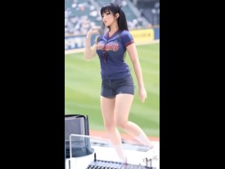 free ai dance girl 4k 세로룩북 ai 실사 룩북 바디슈트 레전드몸매 모델 장미 각선미가 드러나는 룩북 underwear lookbook 3 란제리 룩북 직캠 ai mp4 hd