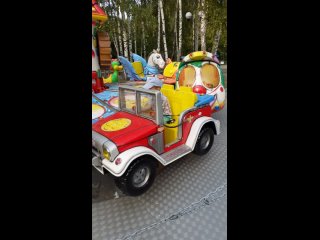 free в парке аттракционов матвей катается на машинке hd