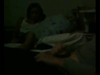 free парень дрочит перед девушкамиони наблюдают и снимают это на видео hd