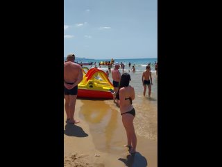 free чистое чёрное море и переполненный пляж в витязево близ анапы hd